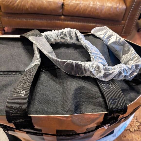 Victoria's Secret Pink Rose Gold and Black Weekender Tote Bag. New with tags - Picture 5 of 13